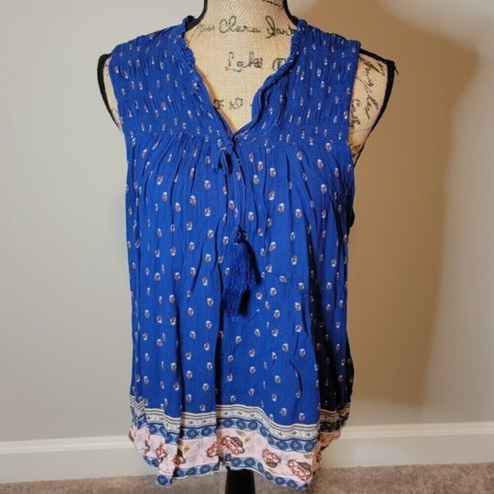 NWOT Rewind blue floral sleeveless top